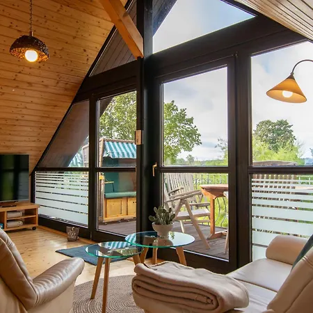 Haus Am Teich Holiday home Freest